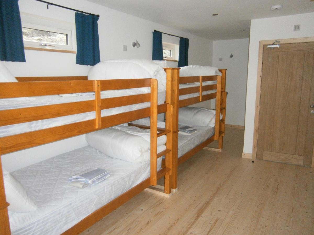 Hostel Otter Bunkhouse Cairisiadar Zewnętrze zdjęcie