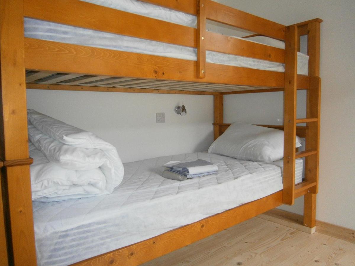 Hostel Otter Bunkhouse Cairisiadar Zewnętrze zdjęcie